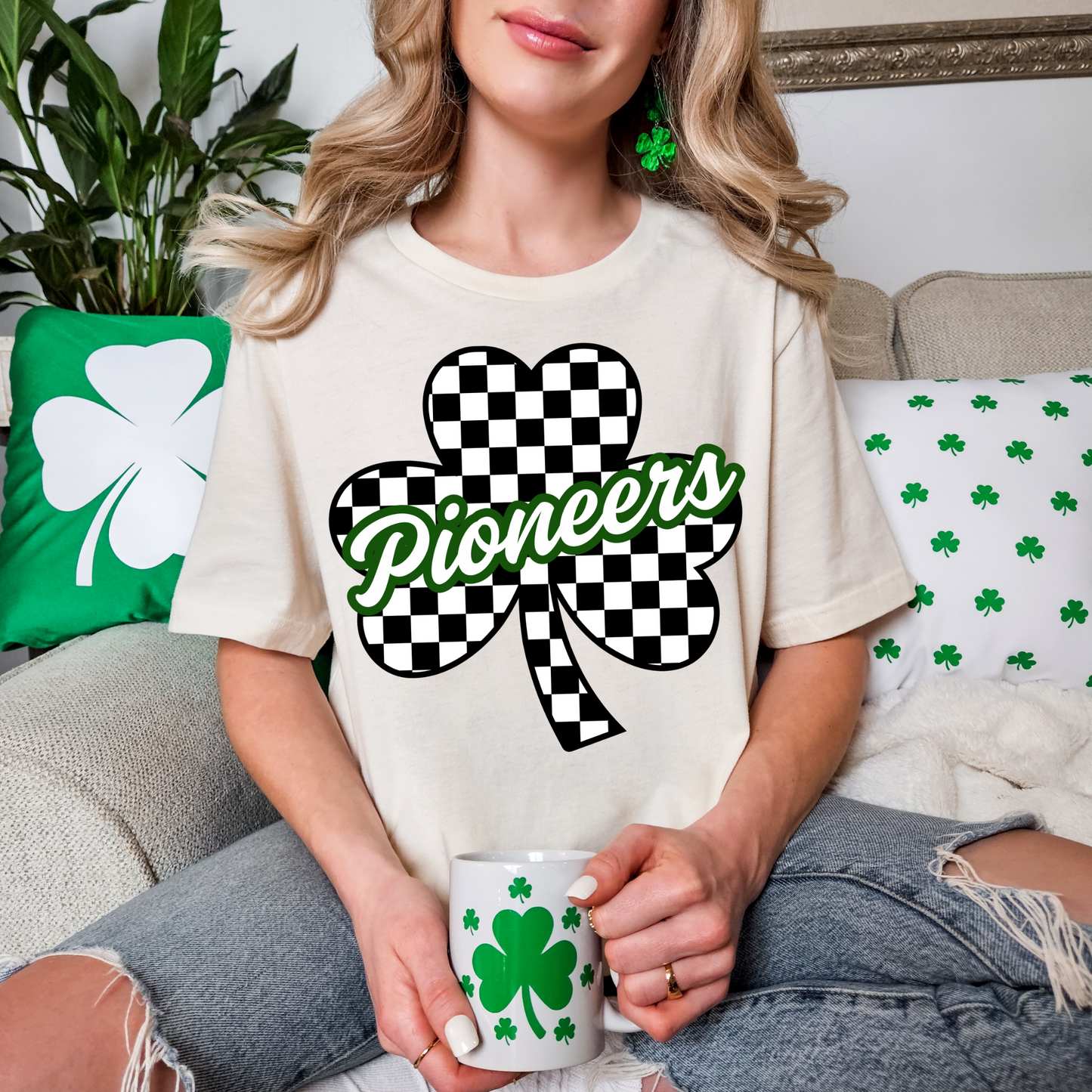 Pioneers Four Leaf Clover Black And White