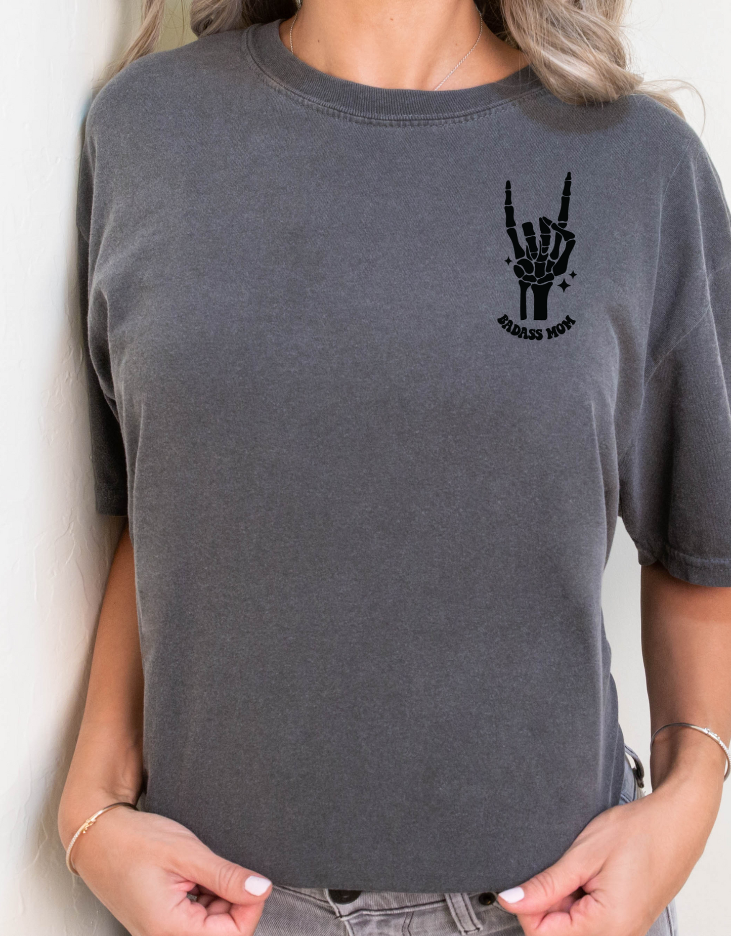 Badass mom- black pocket