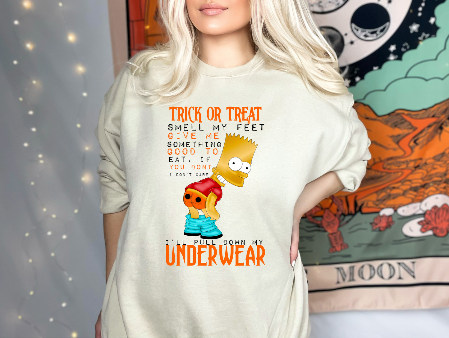 Trick or treat, Bart mooning