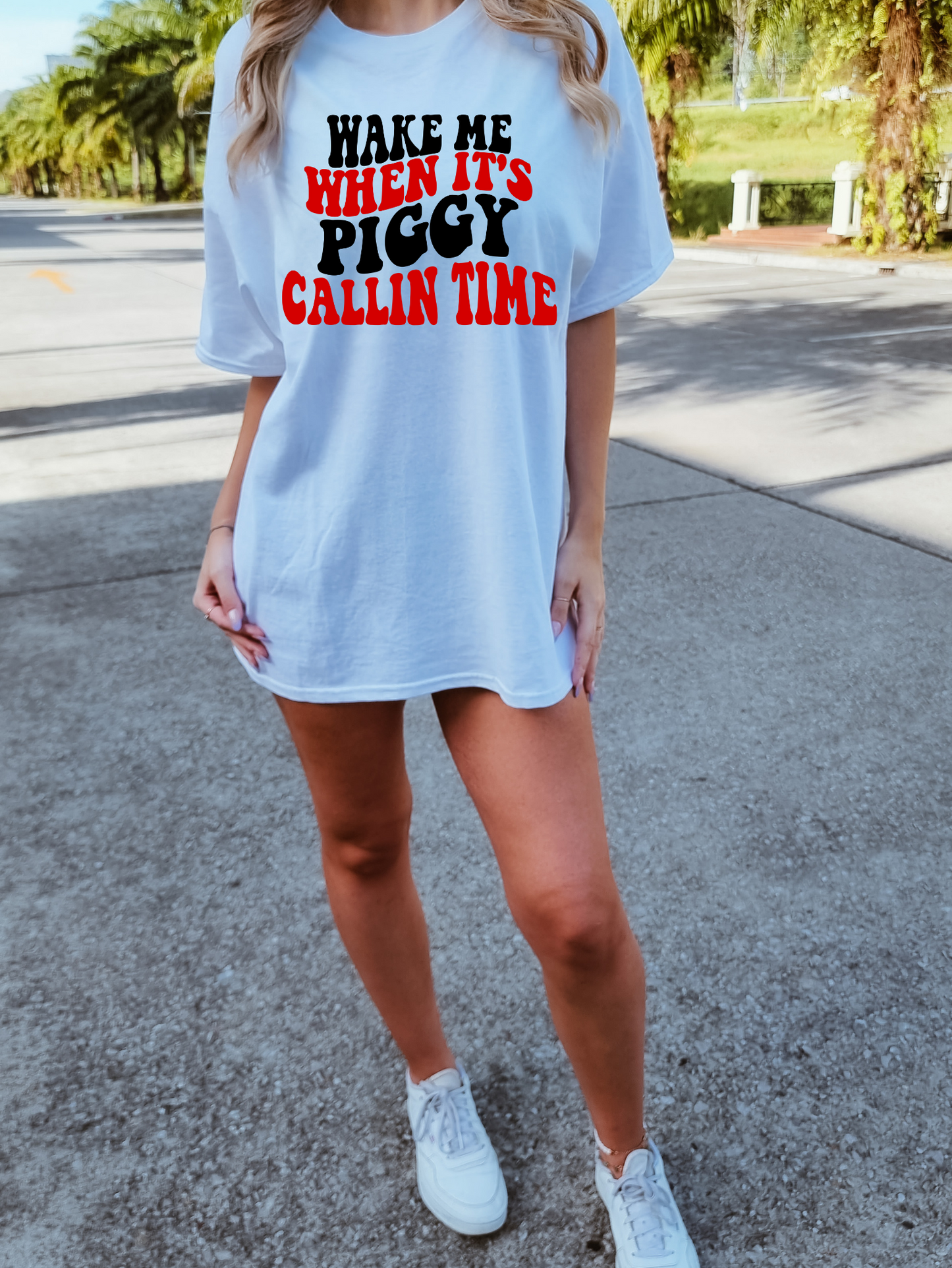 Wake me when it's piggy callin time- red and black
