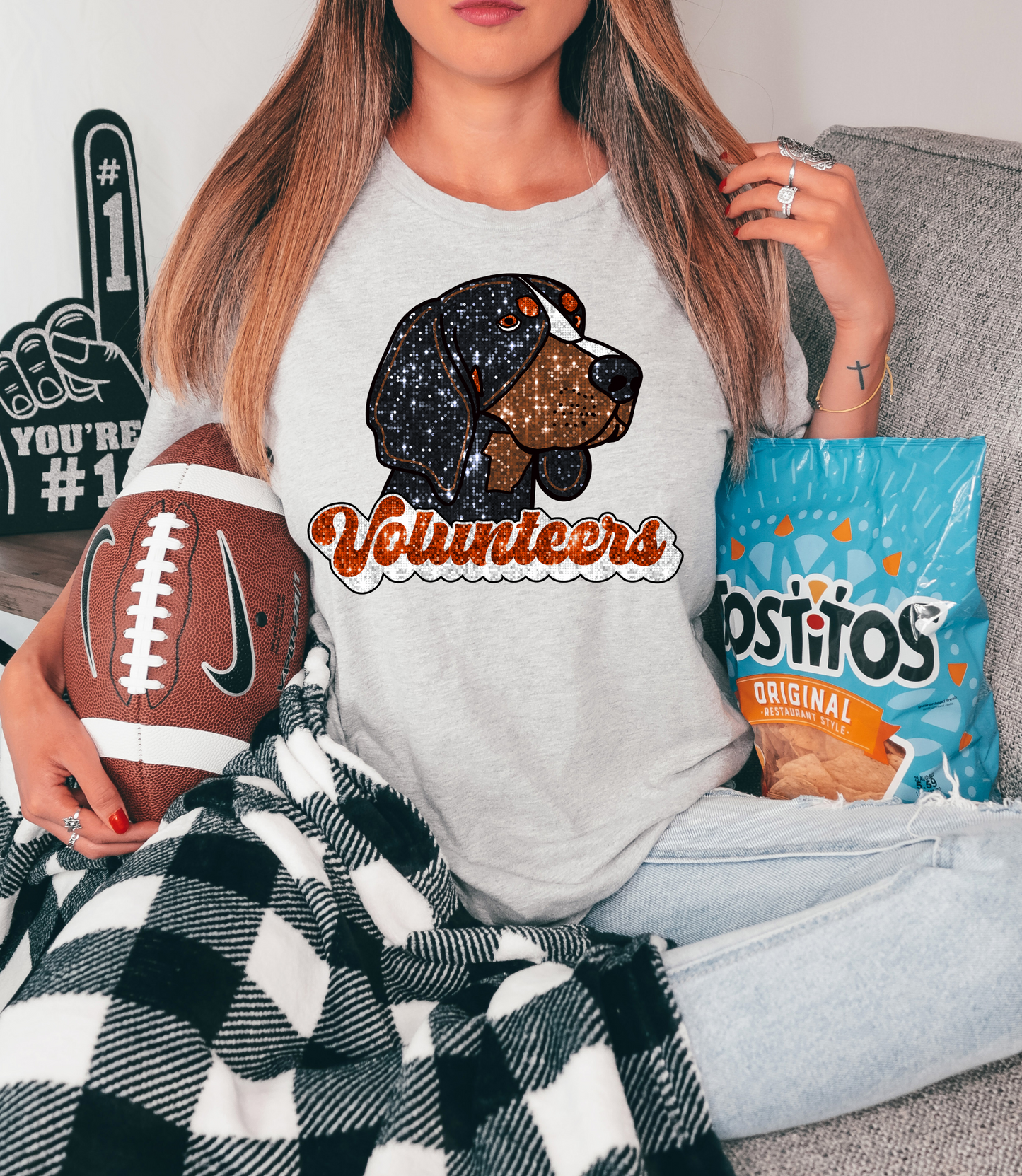 Volunteers, sequin - mascot