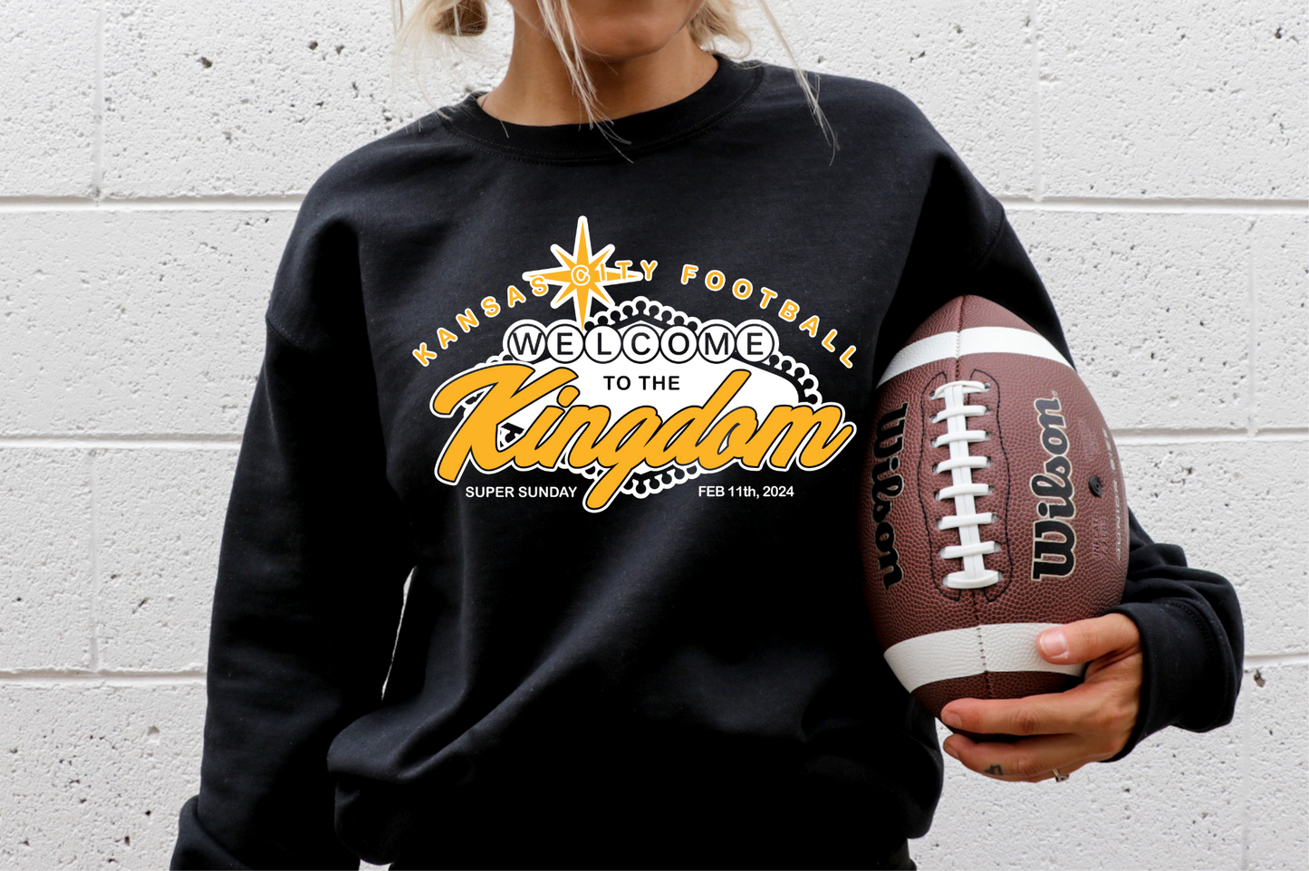 welcome to the kingdom vegas gold white