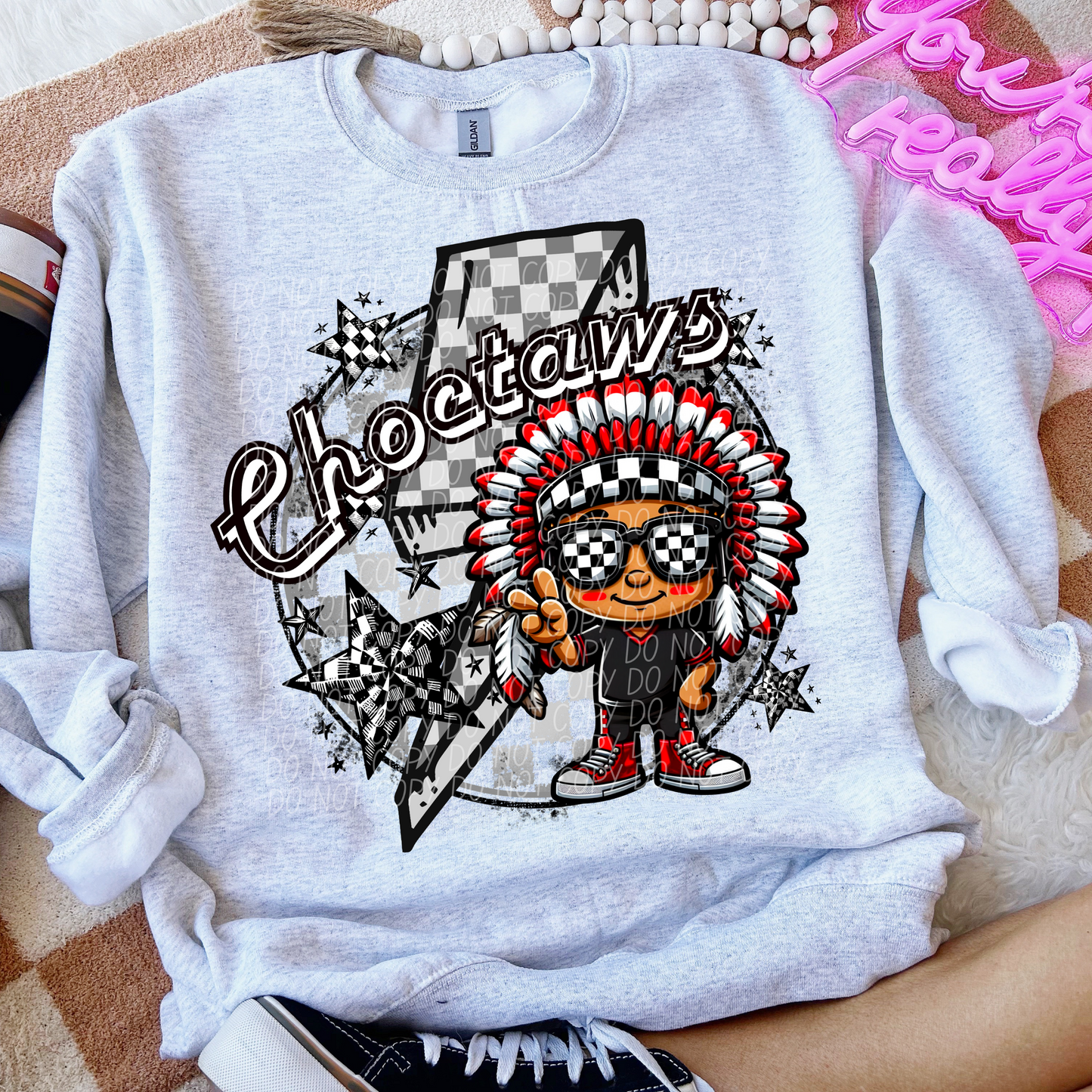 Choctaw Checkered Lightning Bolt Red And White