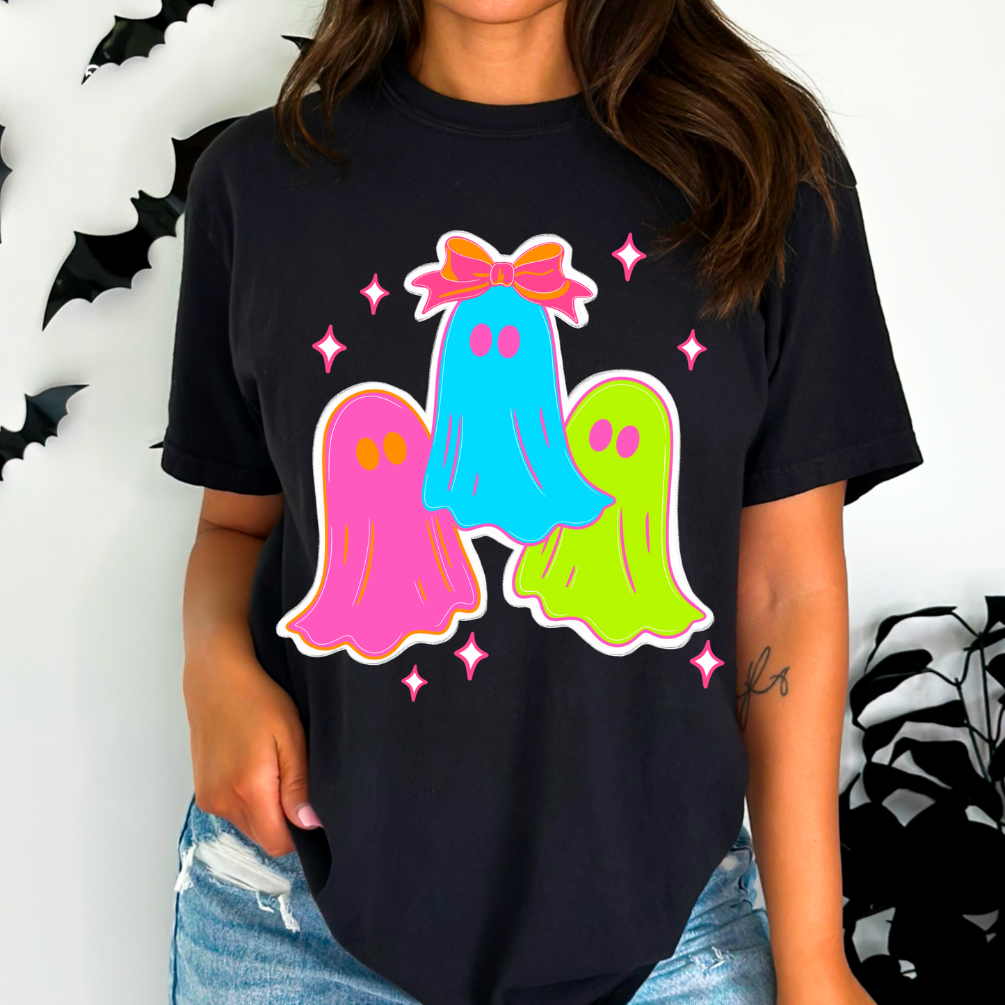 Neon ghost (white outline)