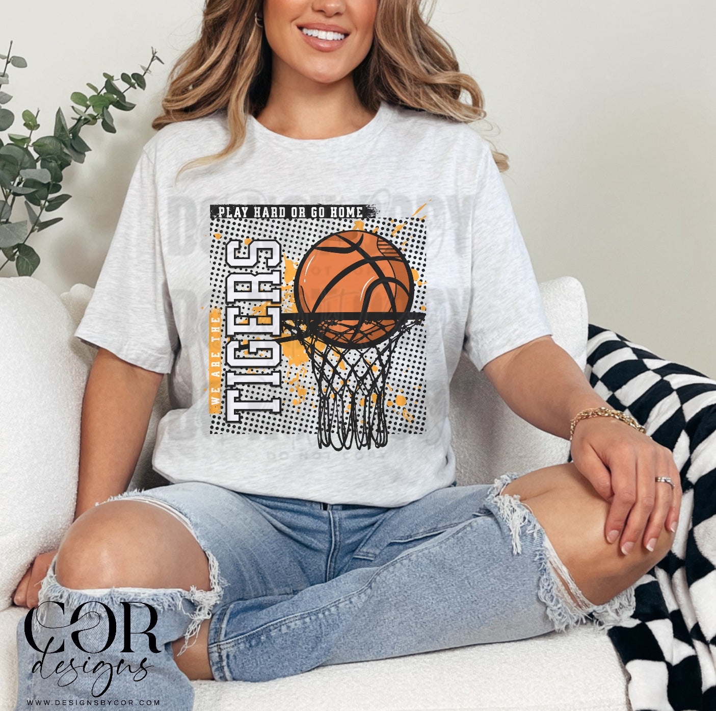 Tigers Basketball (black)