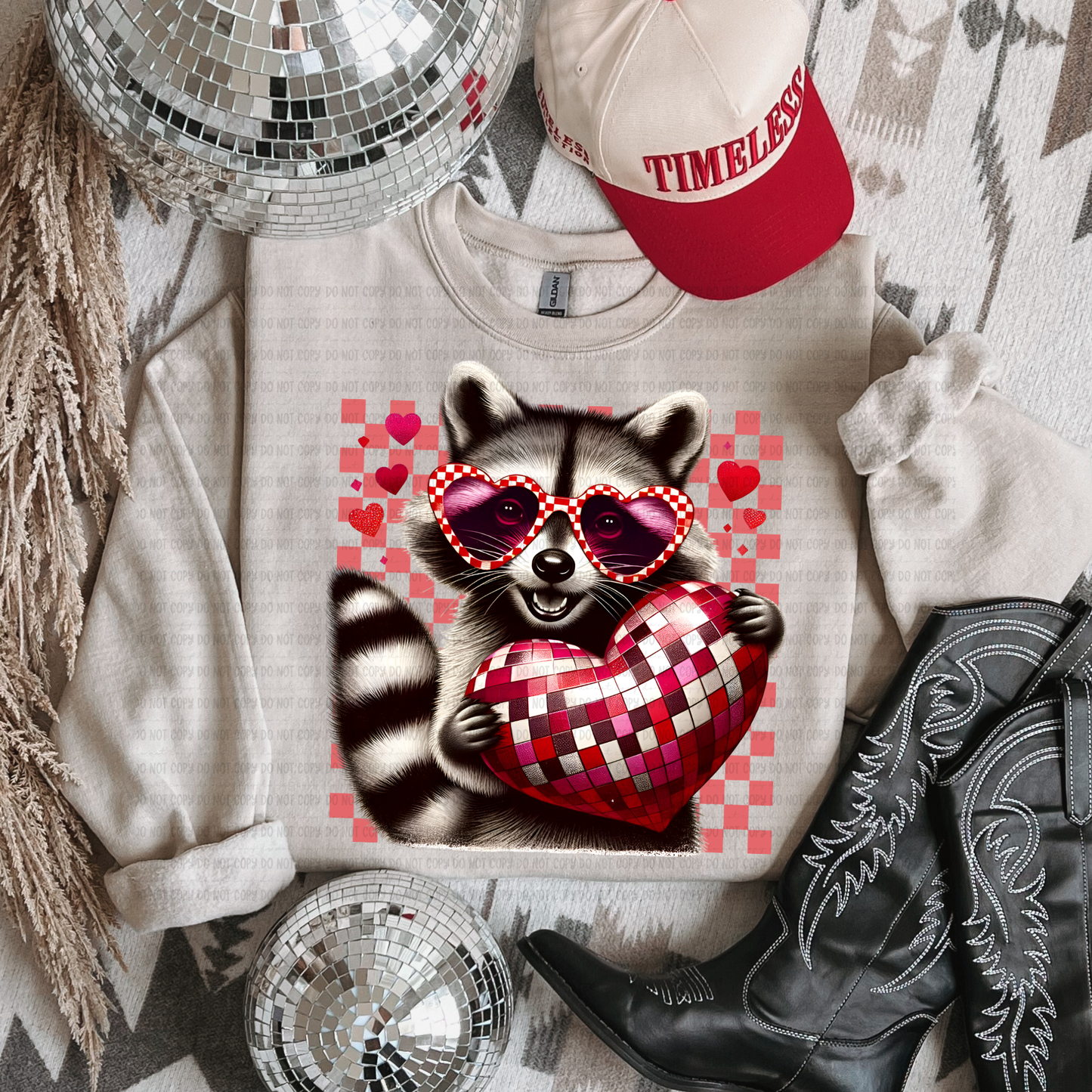 VALENTINE DISCO RACOON