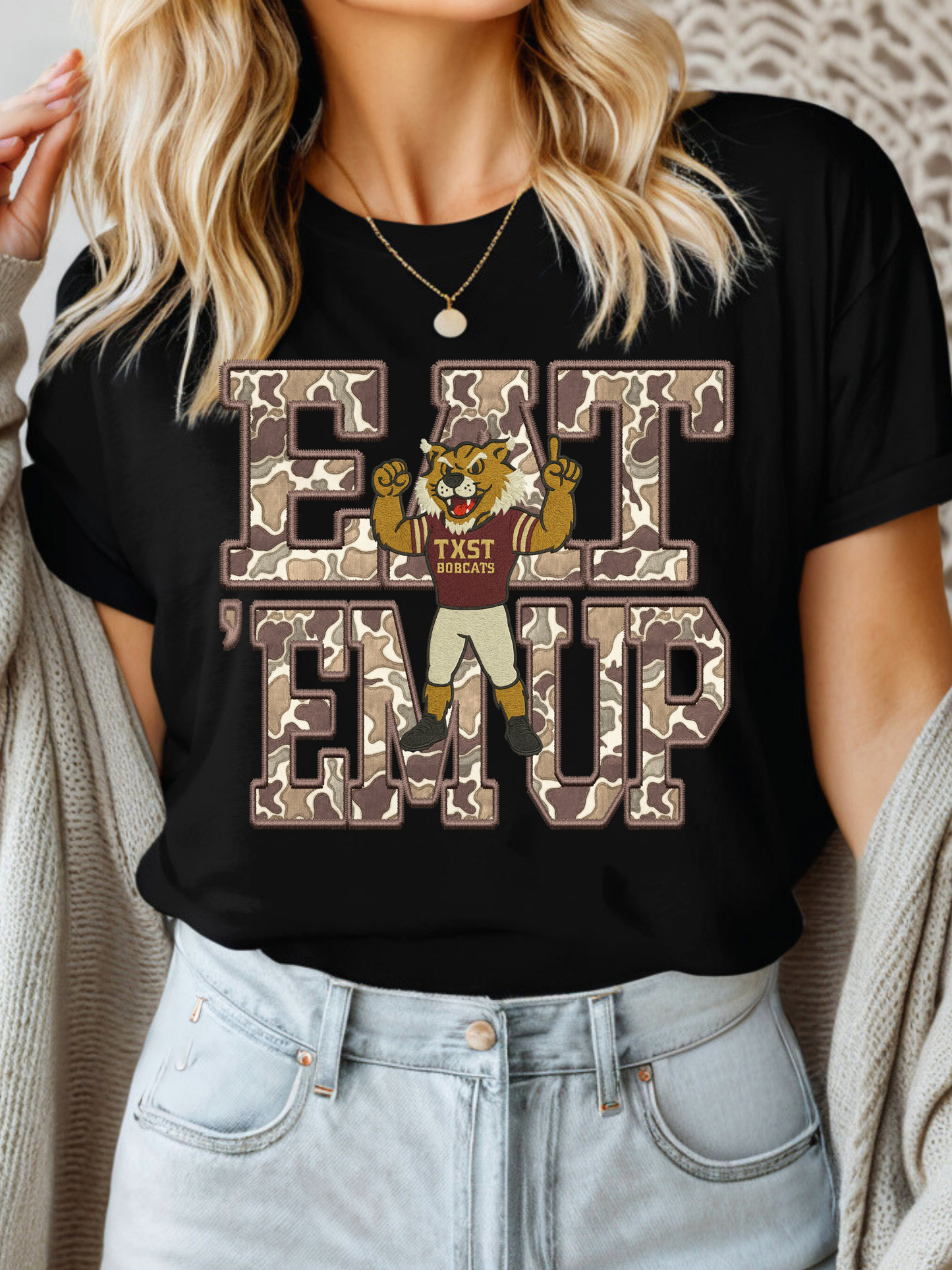 EAT EM UP CAMO
