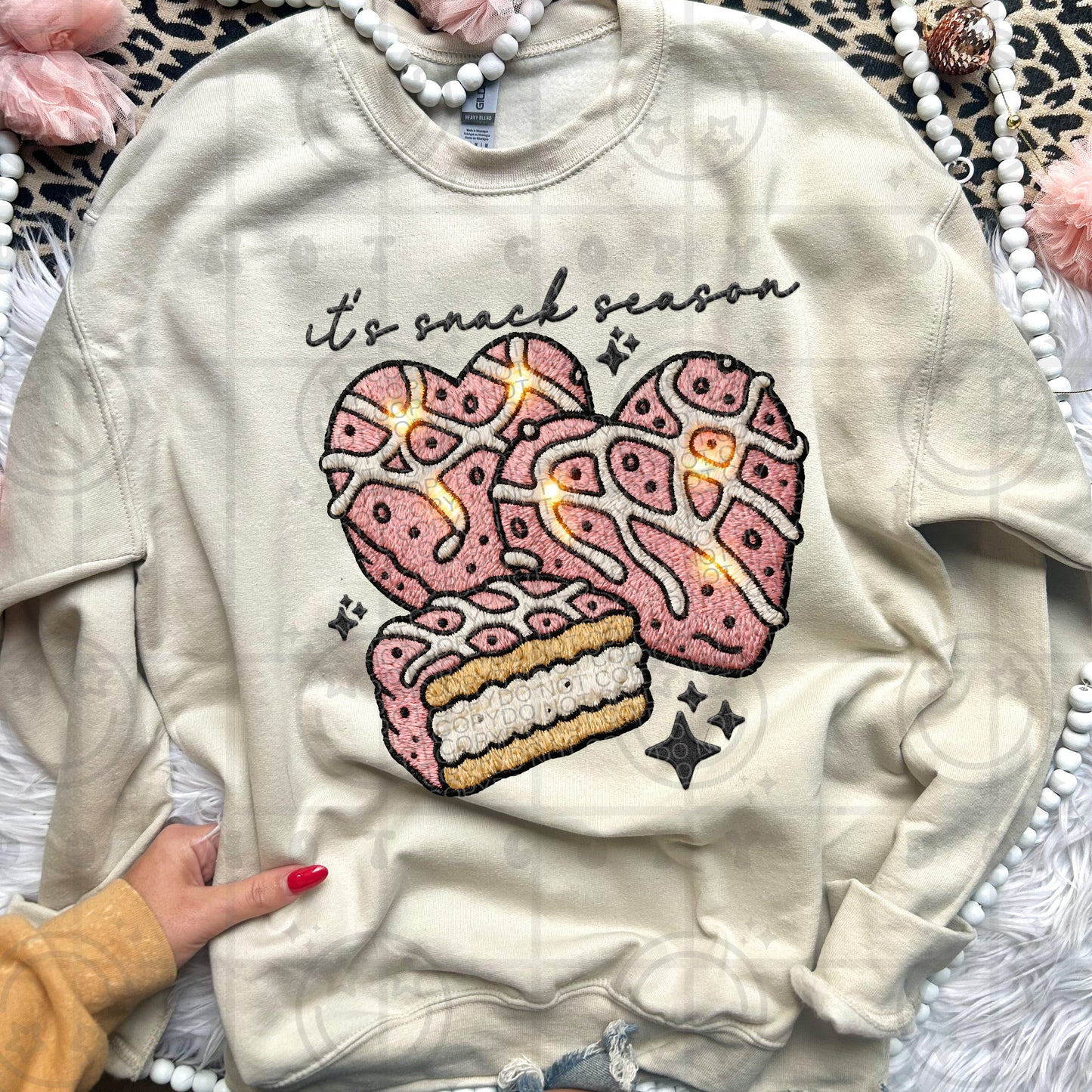 ITS SNACK SEASON FAUX