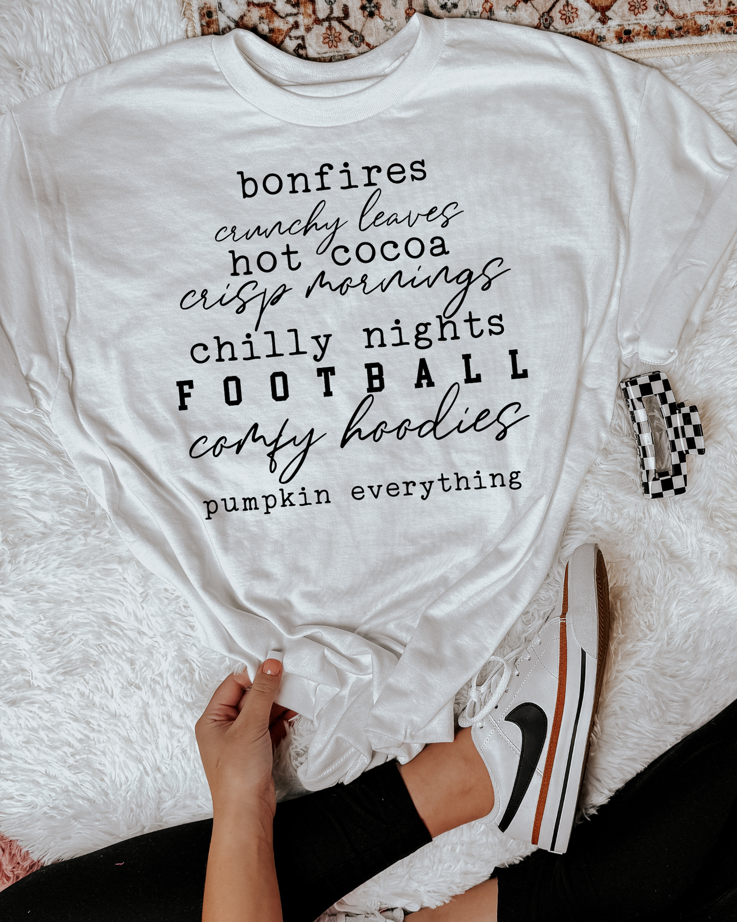 Bonfires crunchy leaves hot cocoa crisp mornings