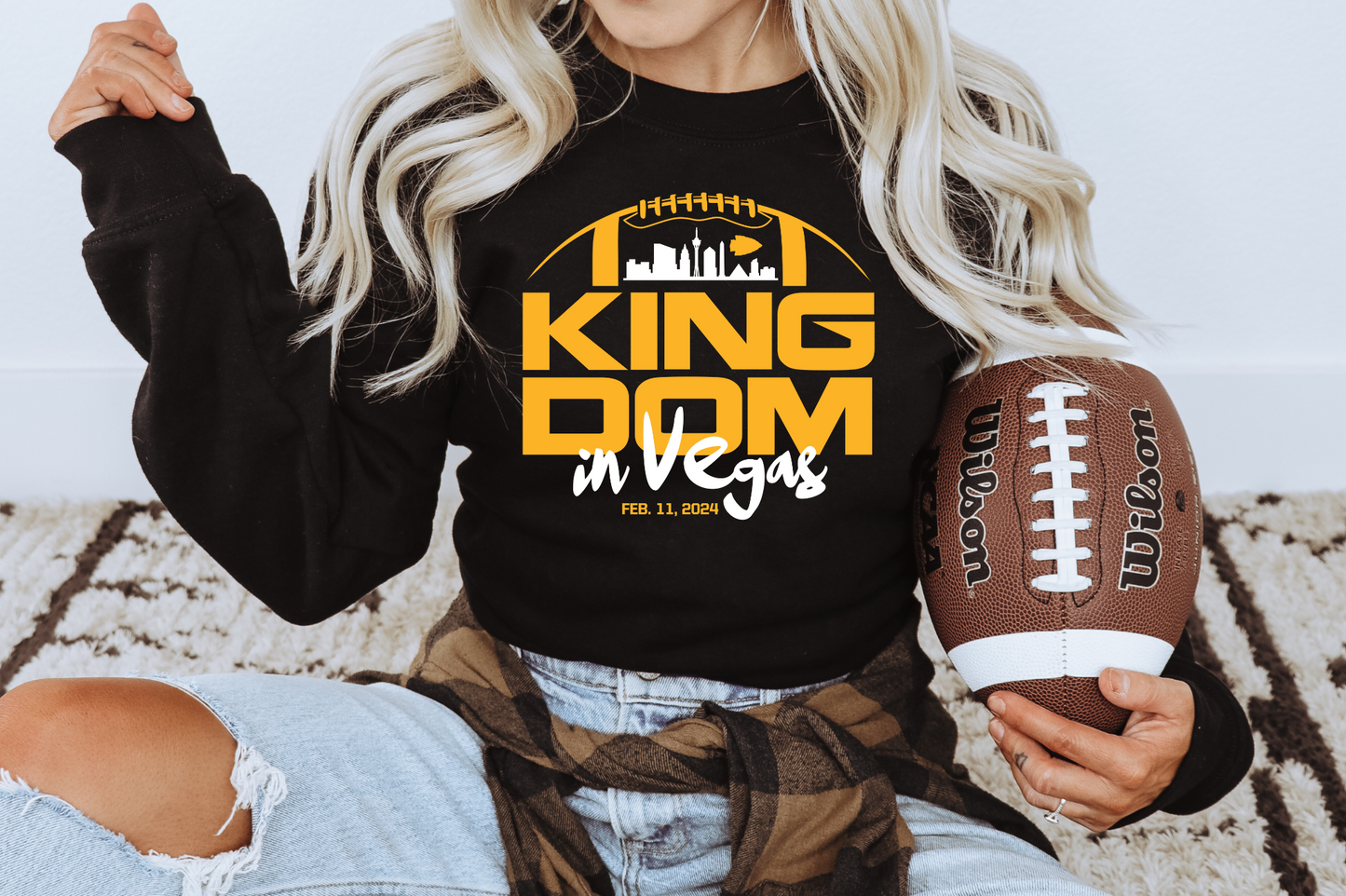 kingdom in vegas gold white