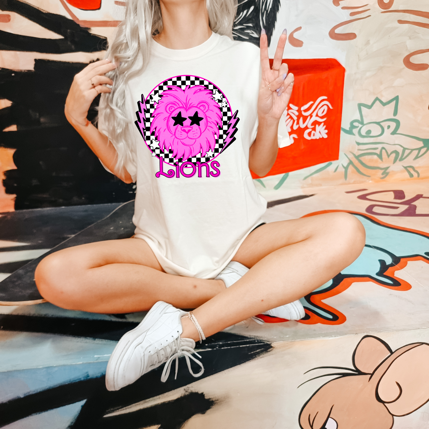 Pink Lions and checkered