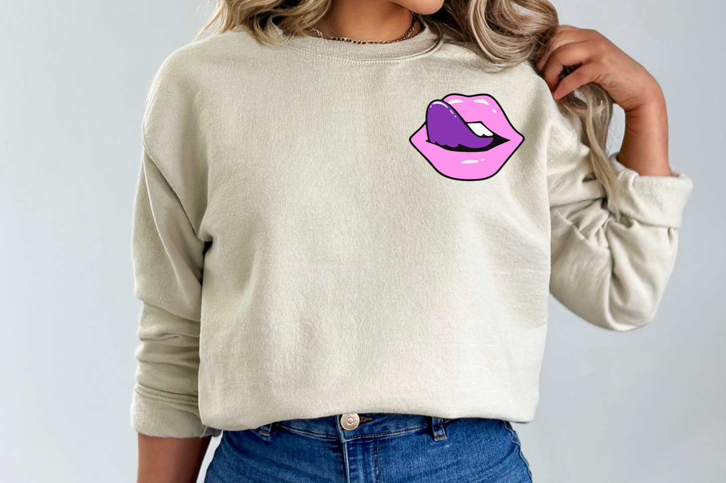 Purple lips-pocket