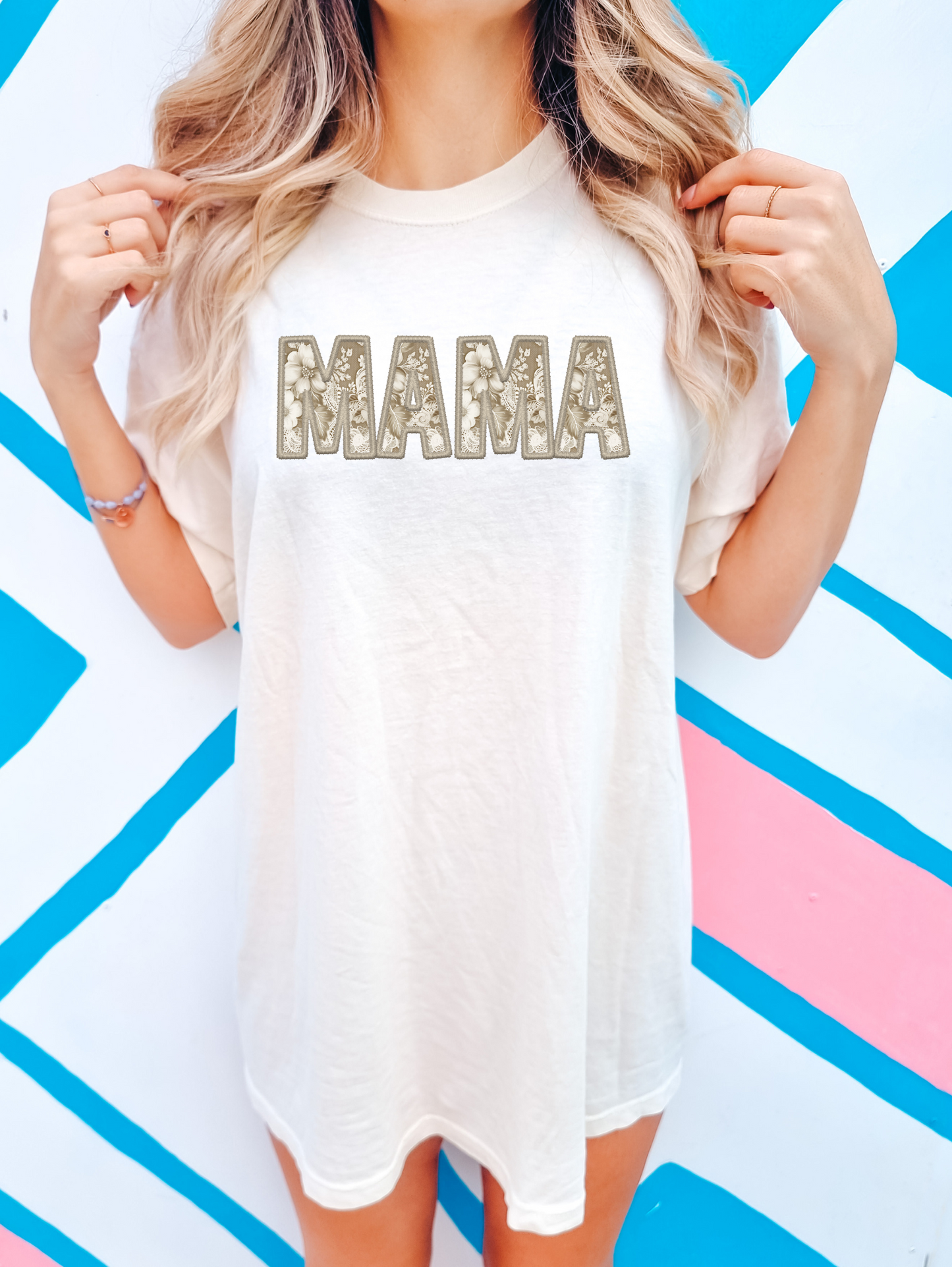Mama - white flowers within letters