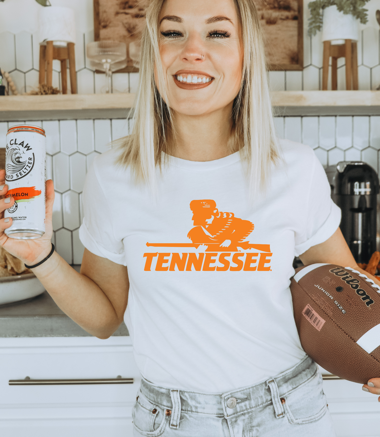 Tennessee with pioneer holding musket