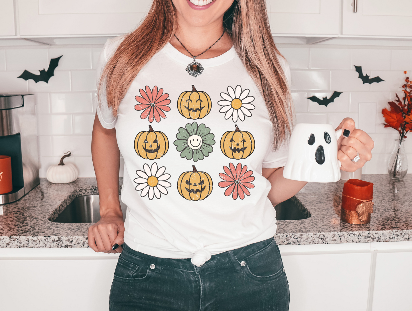 Jack o lanterns and flowers