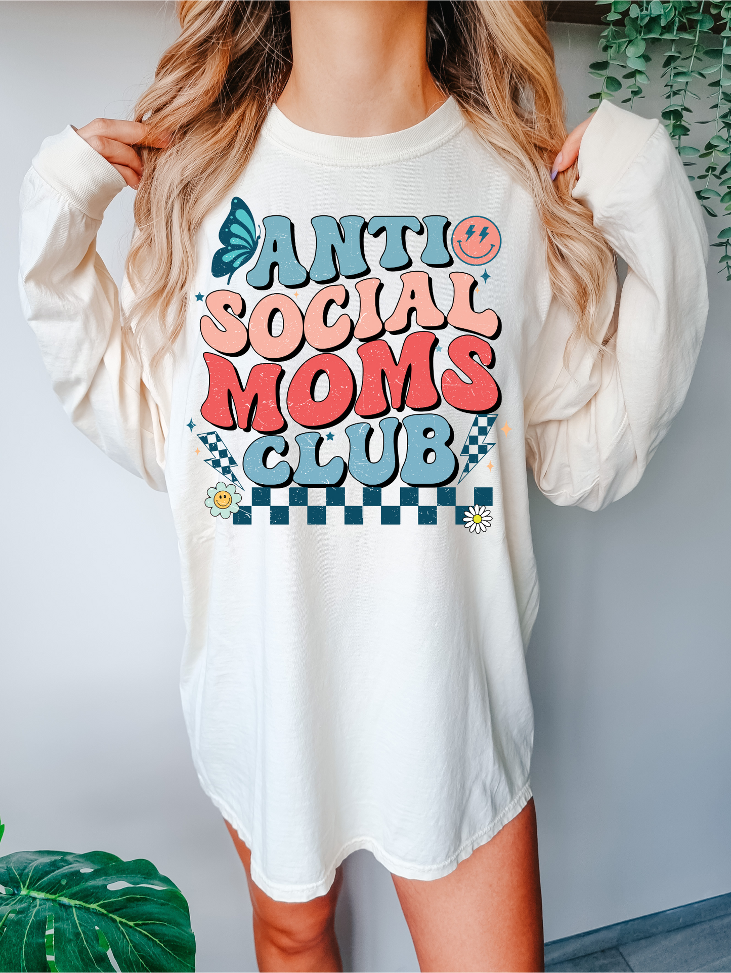 Anti social mom's club-red & blue