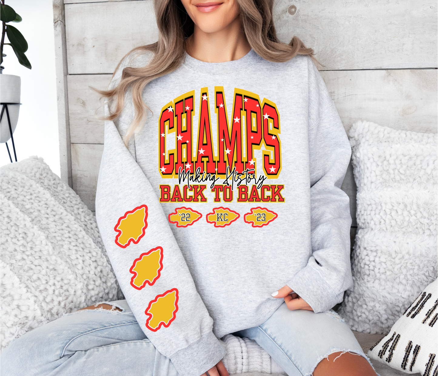Arrowhead Sleeve (Red/Gold)