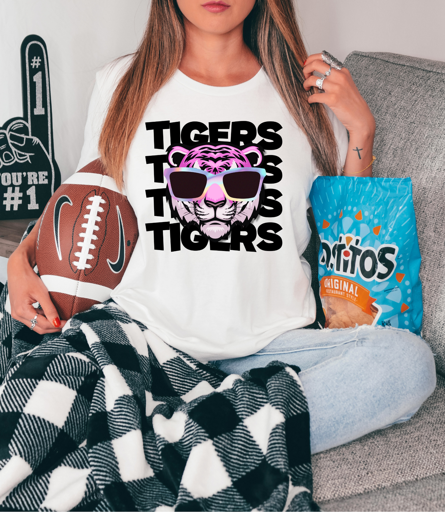 Tigers with pink tiger in sunglasses