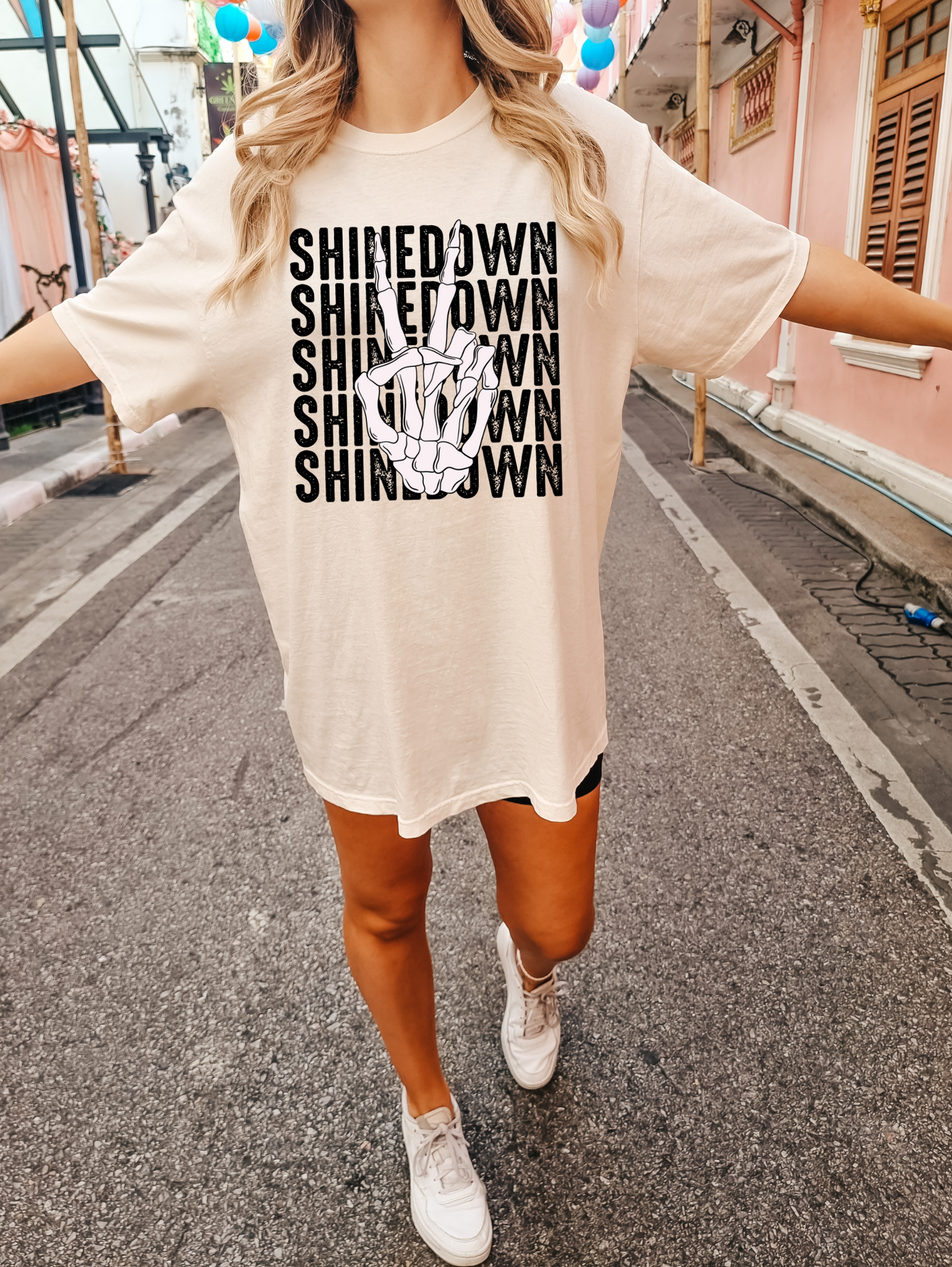 Shinedown with peace sign - black