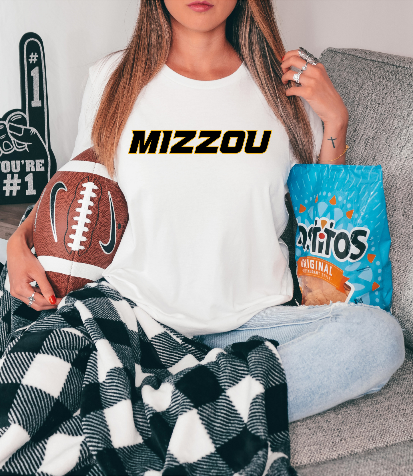 Mizzou - black letters with yellow outline