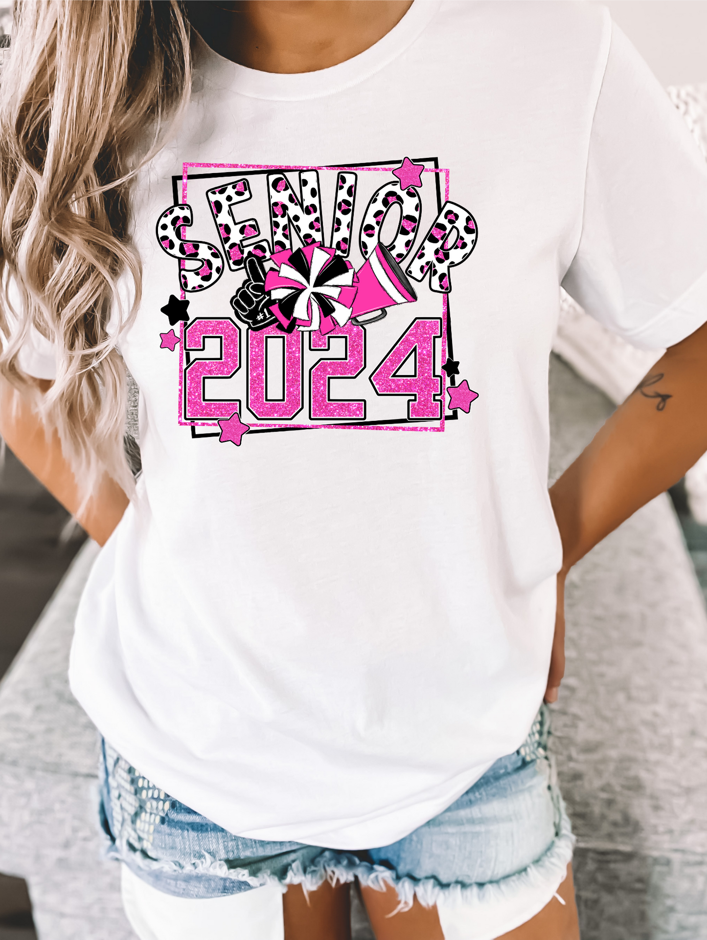 Senior 2024 - pink with pom-poms