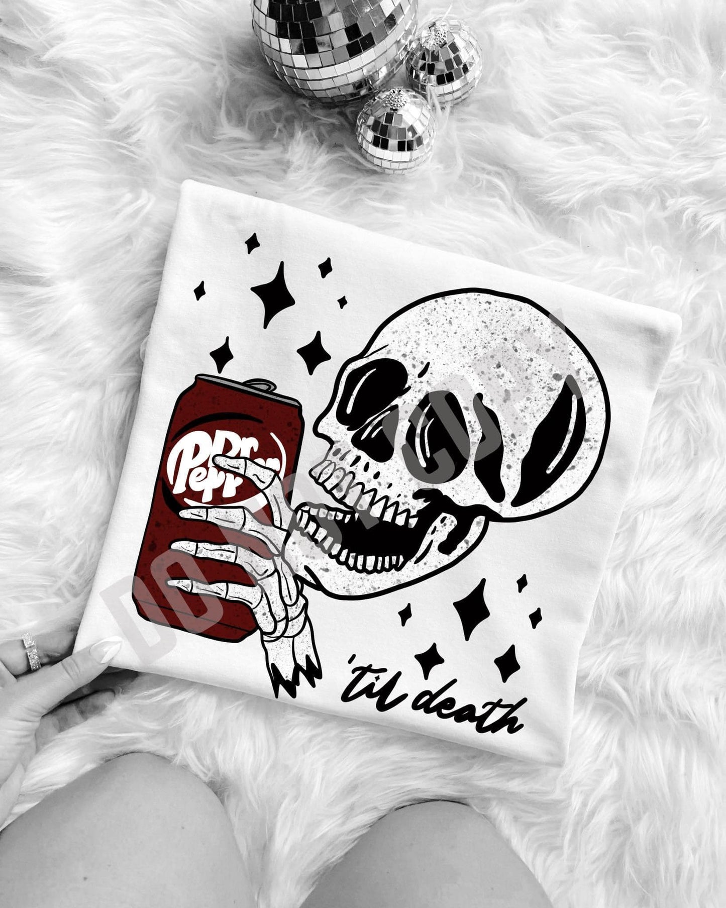 Skull with black sparkle and Dr.pepper
