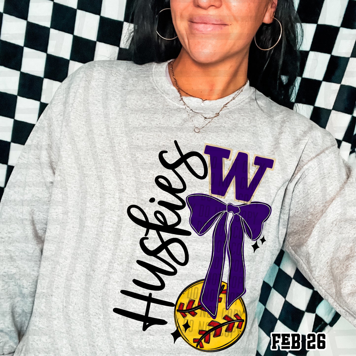 HUSKIES SOFTBALL BOW