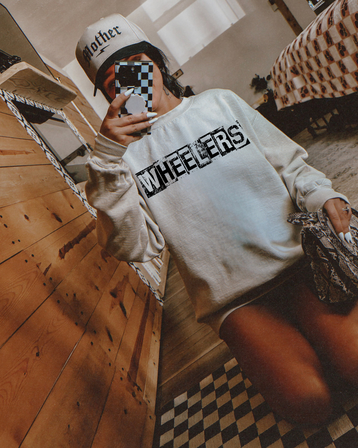 Wheelers Black And White Spray Paint