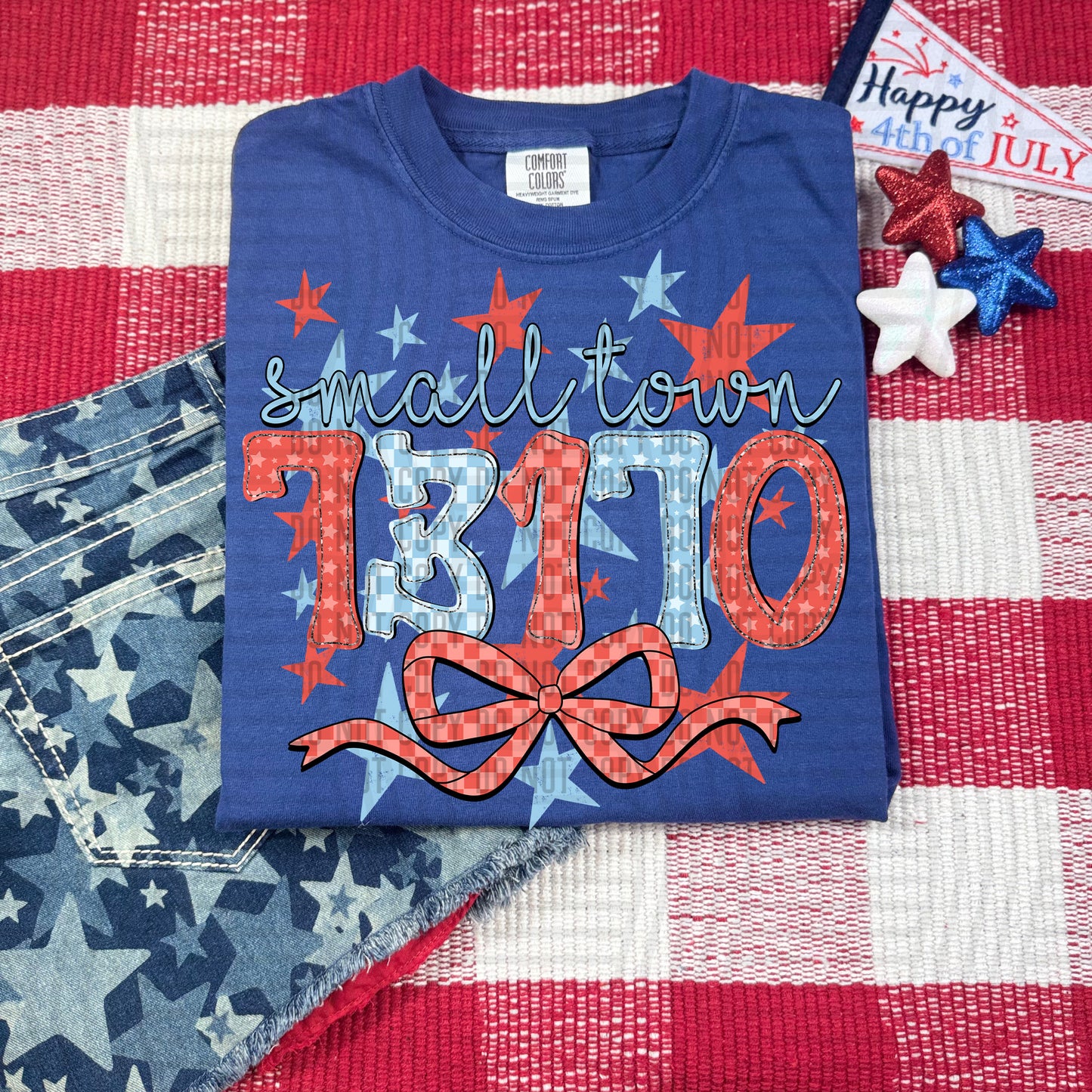 SMALL TOWN 73170 RED WHITE & BLUE