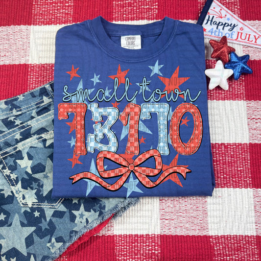 SMALL TOWN 73170 RED WHITE & BLUE