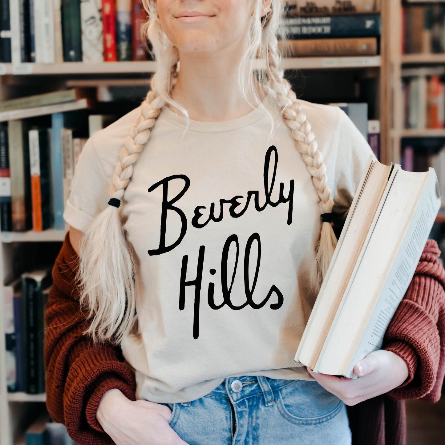 Beverly Hills – Cursive