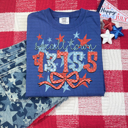 SMALL TOWN 43755 RED WHITE & BLUE