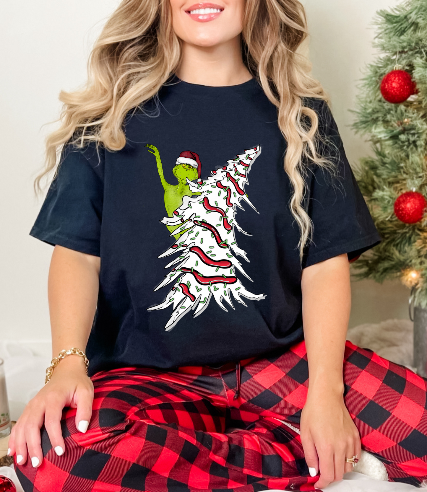 Grinch w/Christmas Tree