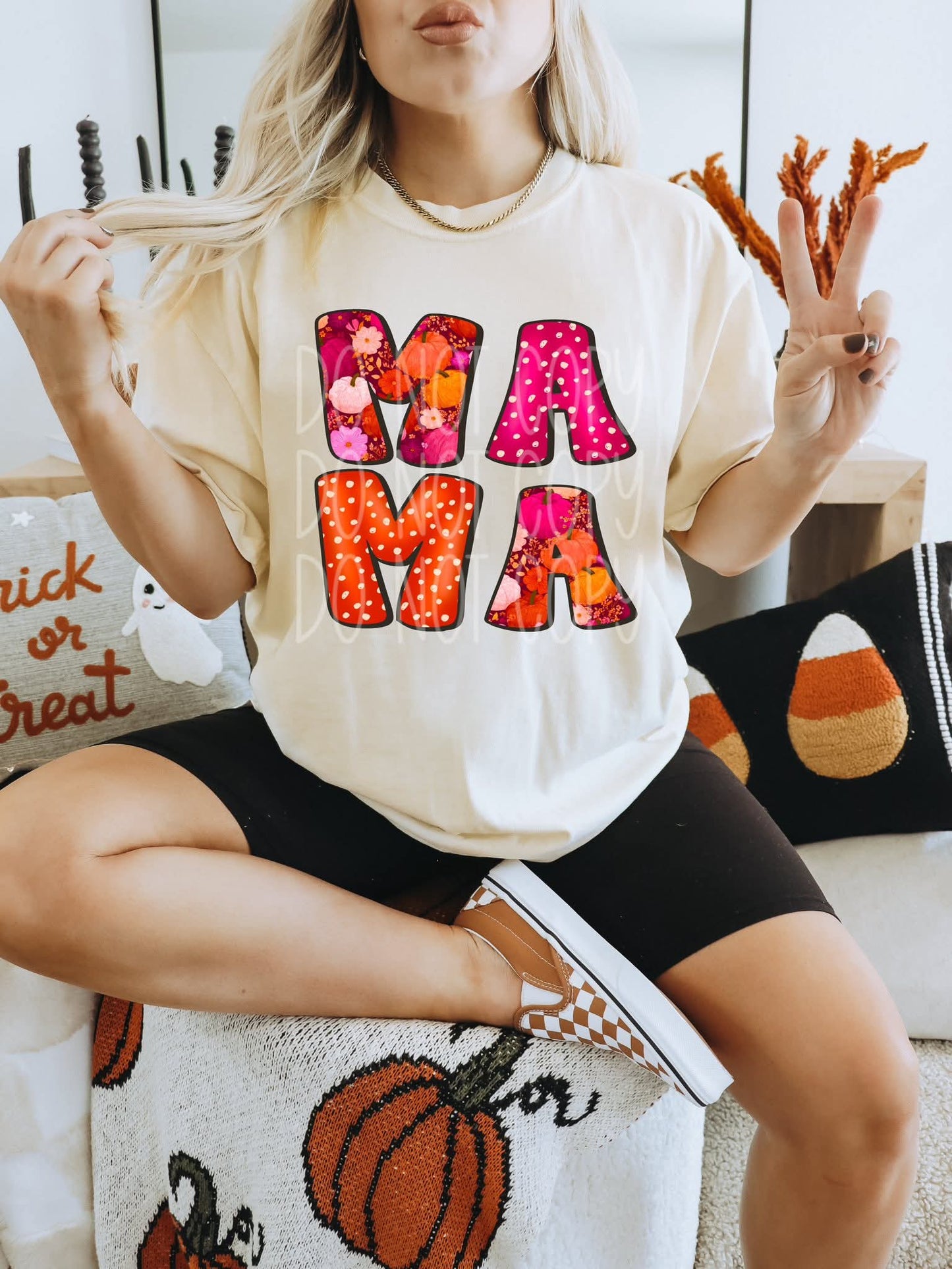 Mama (fall floral pumpkins)