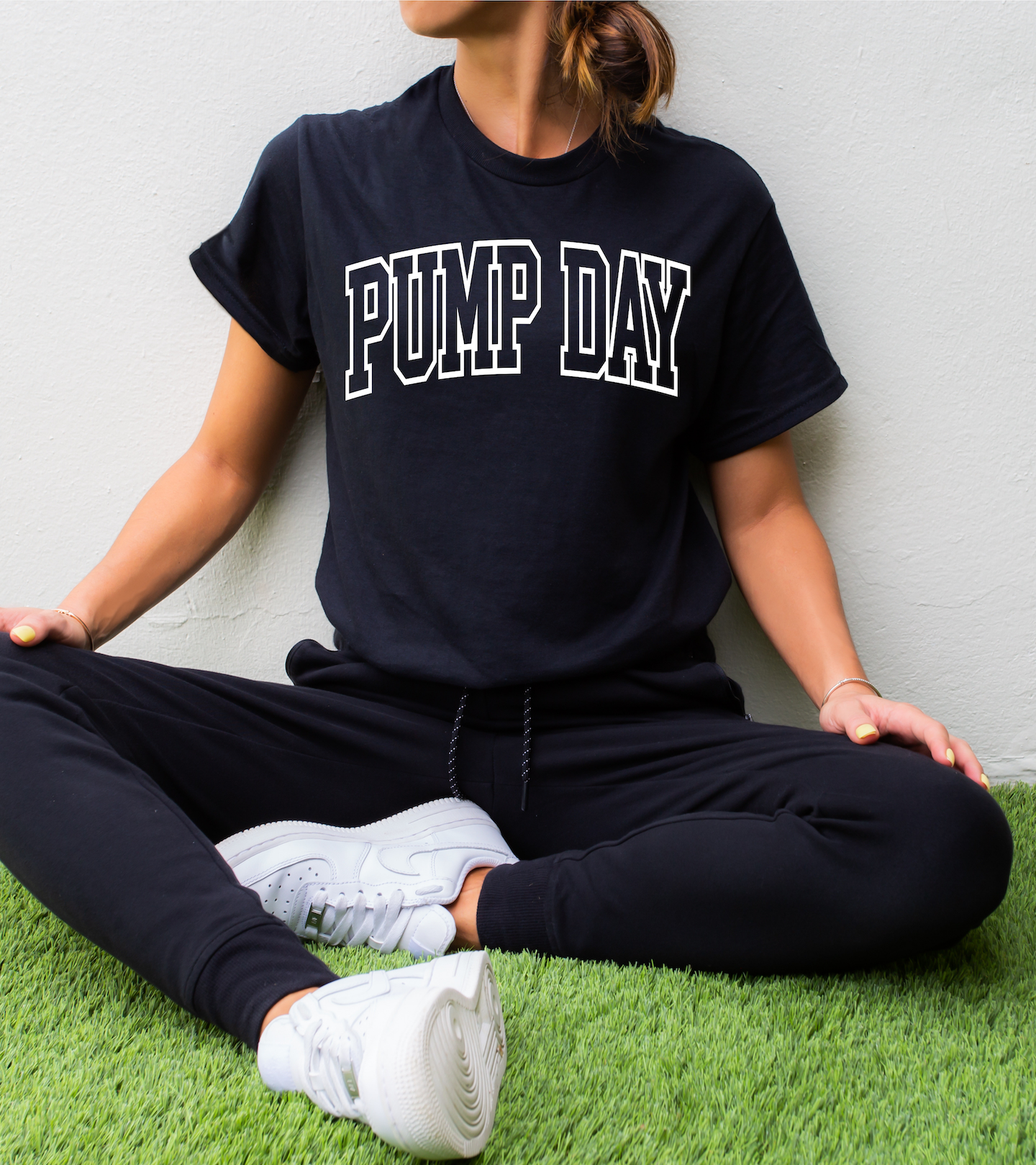 Pump Day Curved - White