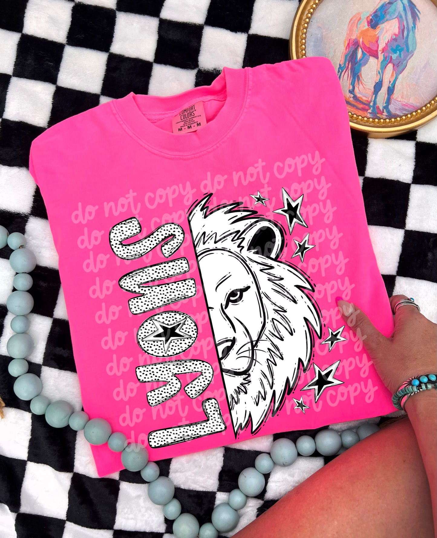 Black and White Lyons